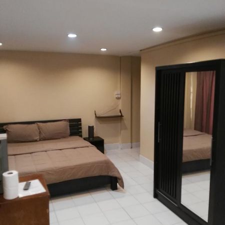 Jomtien Sunset Guesthouse Екстериор снимка